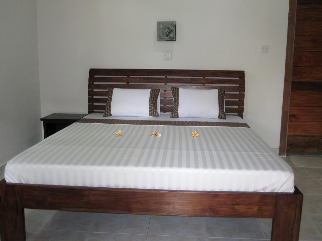 Galang Kangin Bungalows Αμέντ Δωμάτιο φωτογραφία