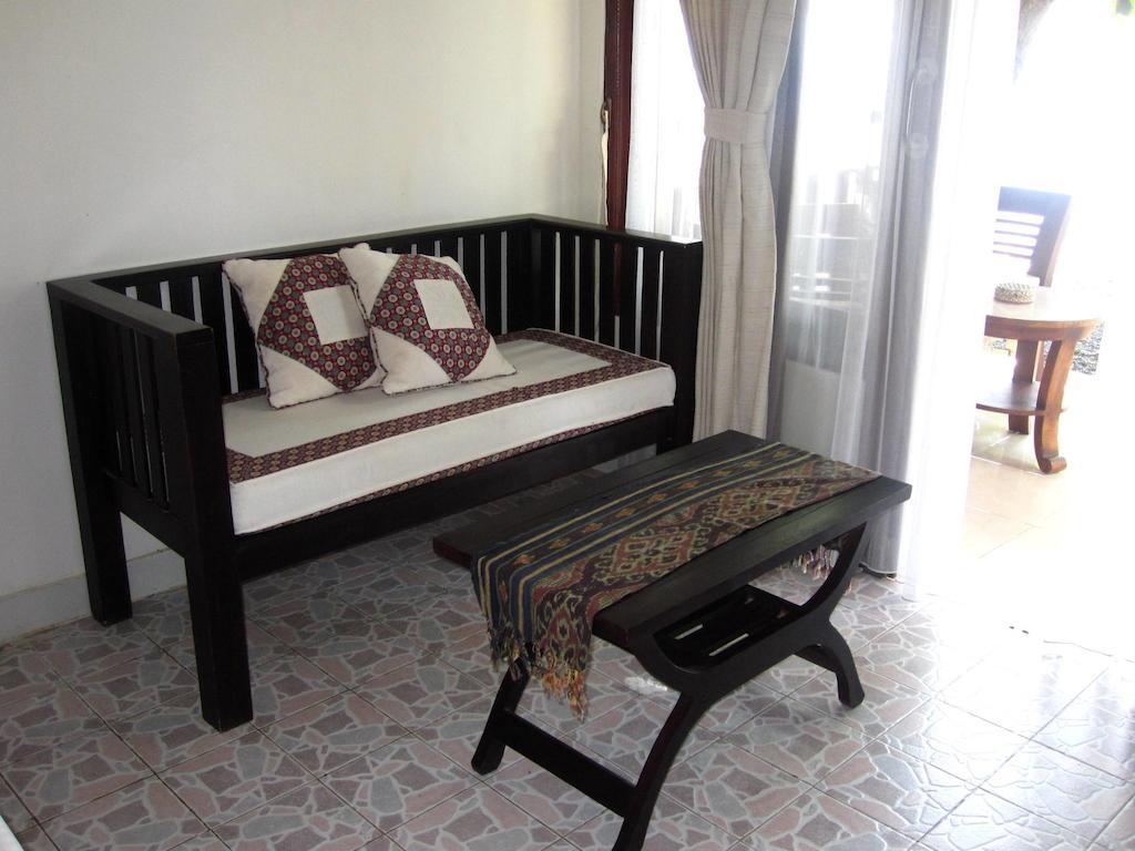 Galang Kangin Bungalows Αμέντ Δωμάτιο φωτογραφία